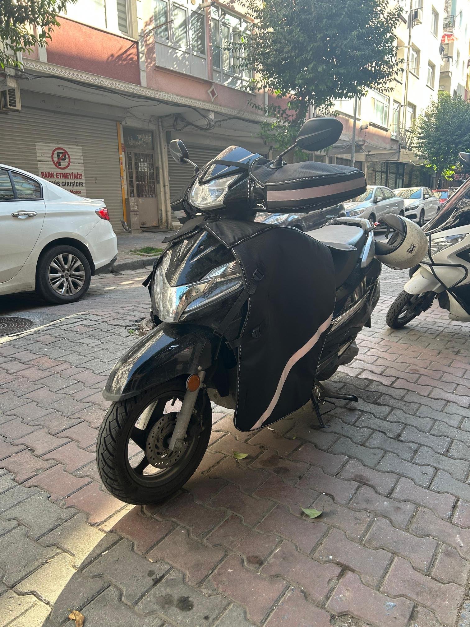 Honda Dio Activa S Motosiklet Reflektörlü Diz Koruma Örtüsü - Görsel 3